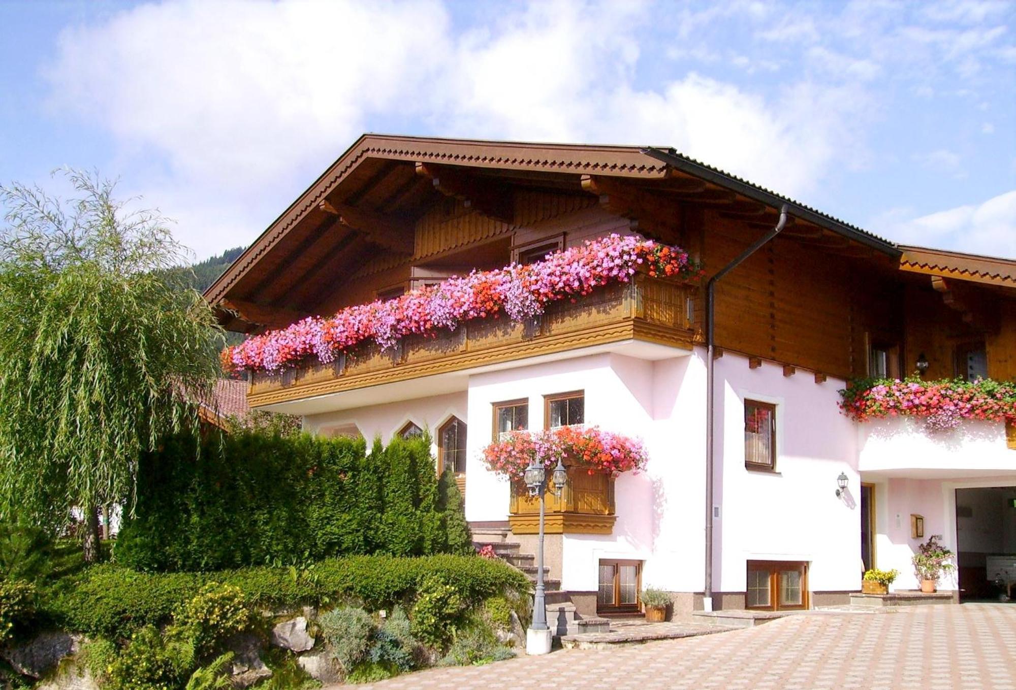 Ferienwohnungen Haus Sonnenschein Flachau Eksteriør bilde